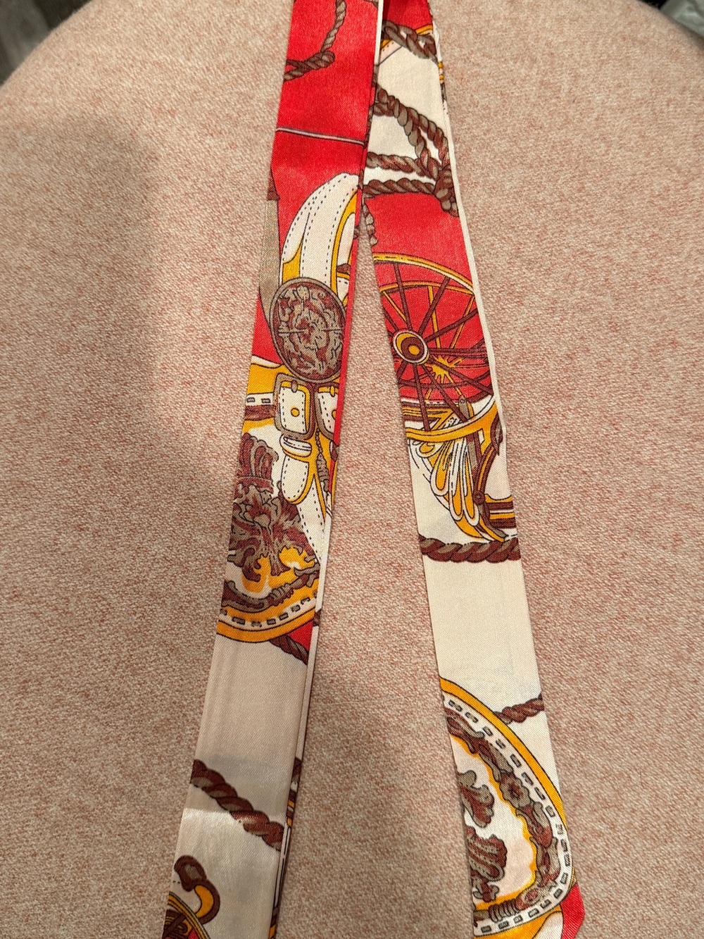 Silk-Tone Red & Cream Printed Twilly